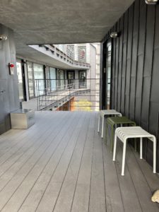 FARO神楽坂2階ベンチ
